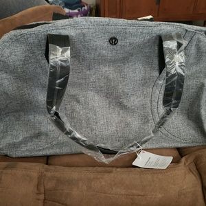💐Lululemon💐Out Of Range Bag NWT